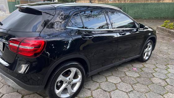 MERCEDES-BENZ GLA 200 1.6 CGI FLEX ADVANCE 7G-DCT